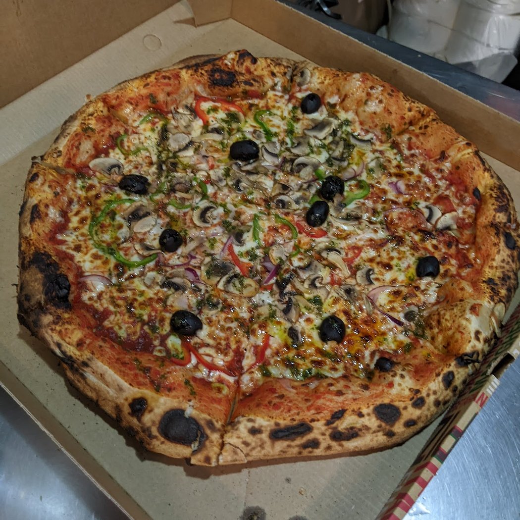 Pizza De La Place 2